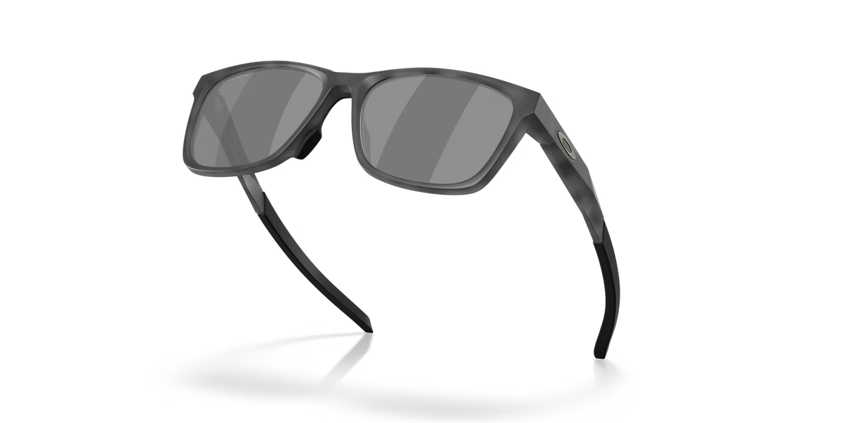 OAKLEY EYEWEAR 0OO9506D
